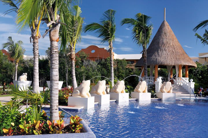 Fountain in a pool