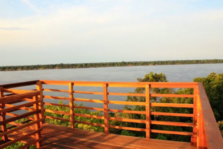 Mirador del hotel Anavilhanas Jungle Lodge en Novo Airão