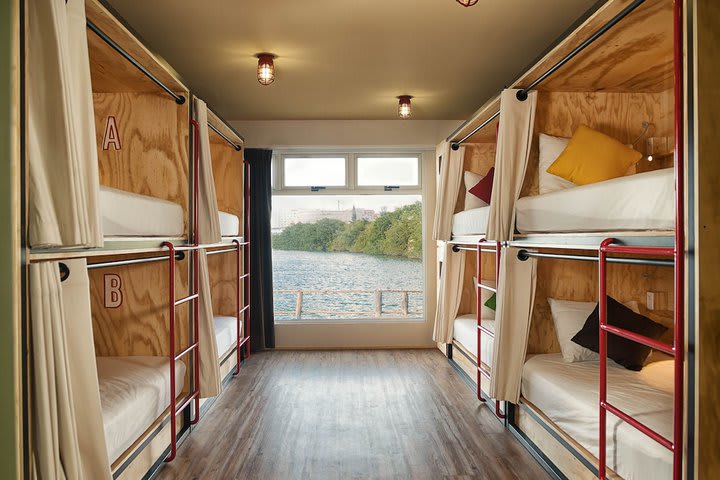 Bed in 6-Bed Mixed Dormitory Room