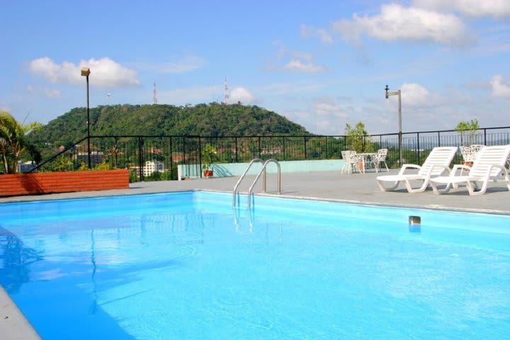 Facilities include a pool