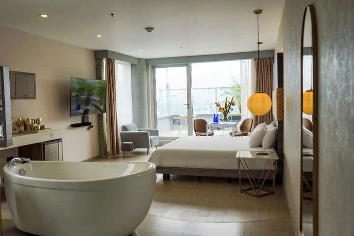 Balcony suite