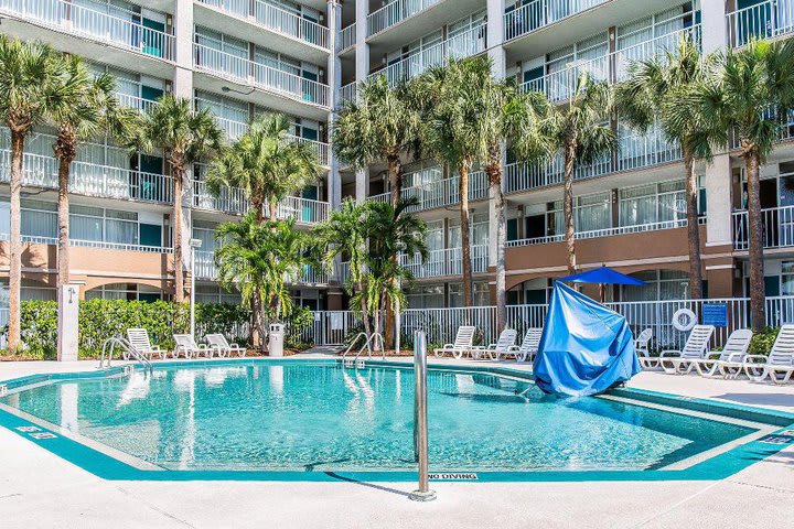 The pool area has a Jacuzzi