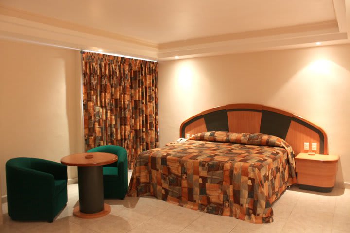 Single guest room