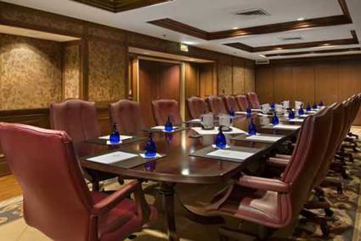 McCormick Boardroom at Hilton Chicago