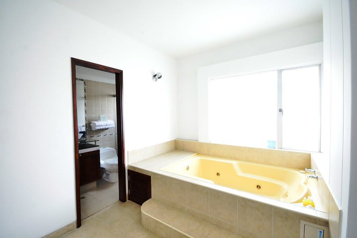 Bañera de una suite