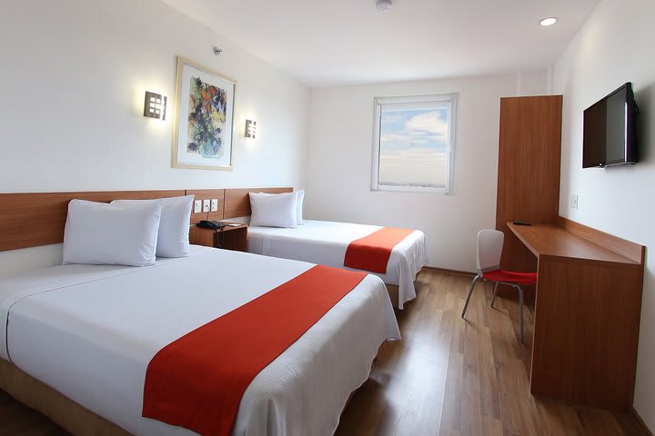 Superior guest room with two beds