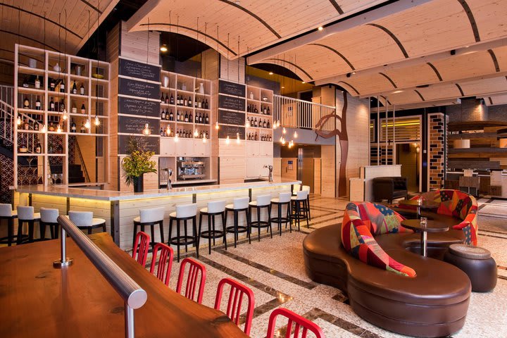 The restaurant at the TRYP New York City hotel serves Spanish and international tapas