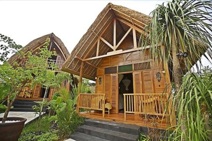 Habitación, vistas a la piscina (Lumbung Cottage)