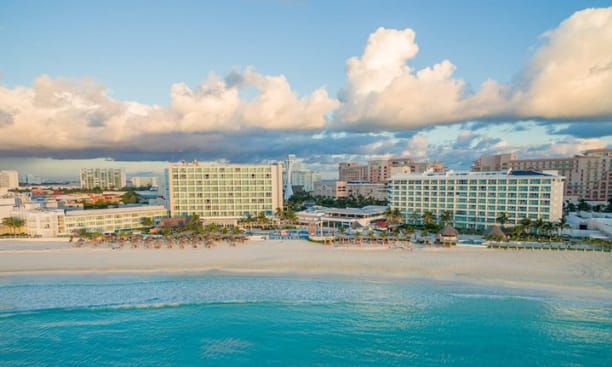 Krystal Cancun Hotel & Resort