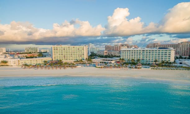 Krystal Cancun Hotel & Resort