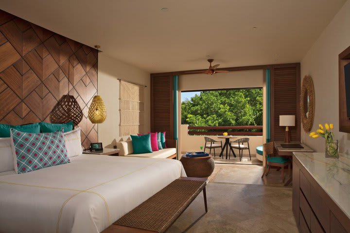 Img - Junior suite king vista tropical