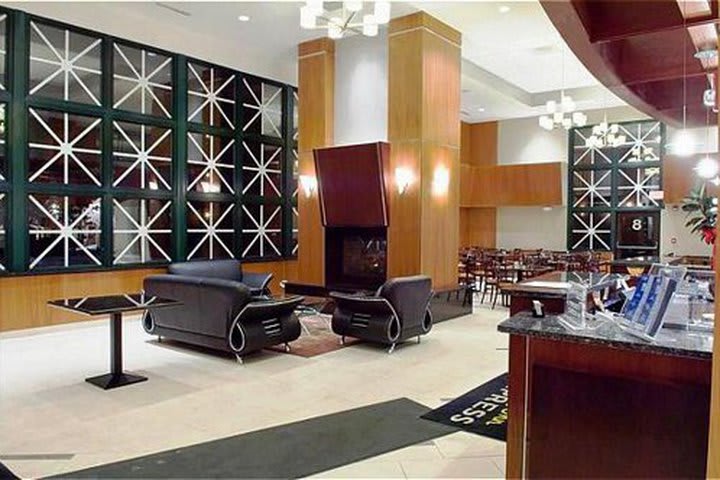 Lobby del hotel Holiday Inn Schaumburg