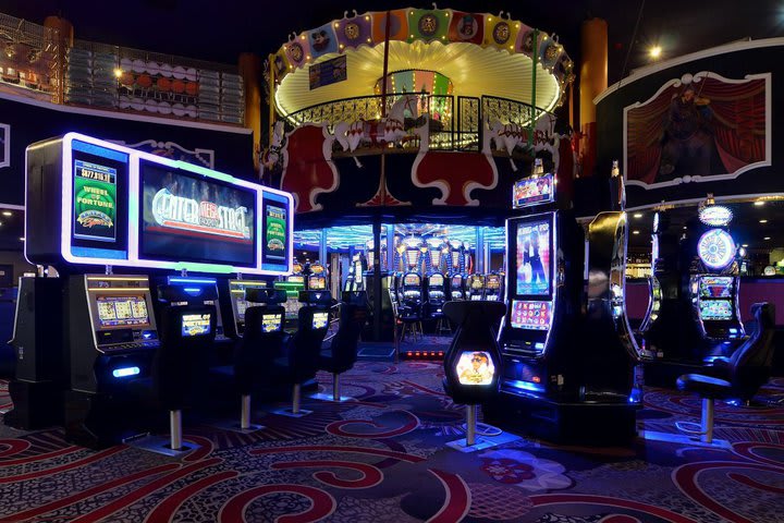 Casino with 40 gaming tables