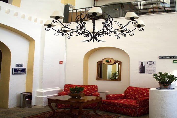 Decoración del área de lobby y recepción