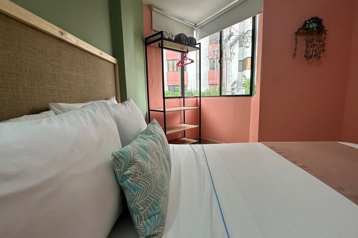 Cama en una habitación