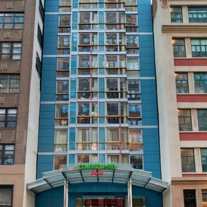 Courtyard by Marriott New York Manhattan/SoHo