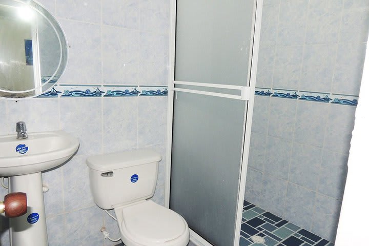 Baño de la habitación dúplex