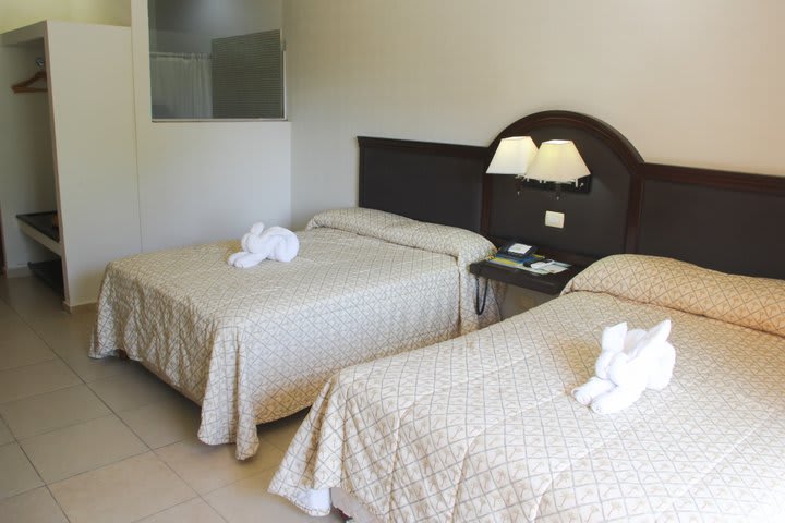 Superior guest room with two beds