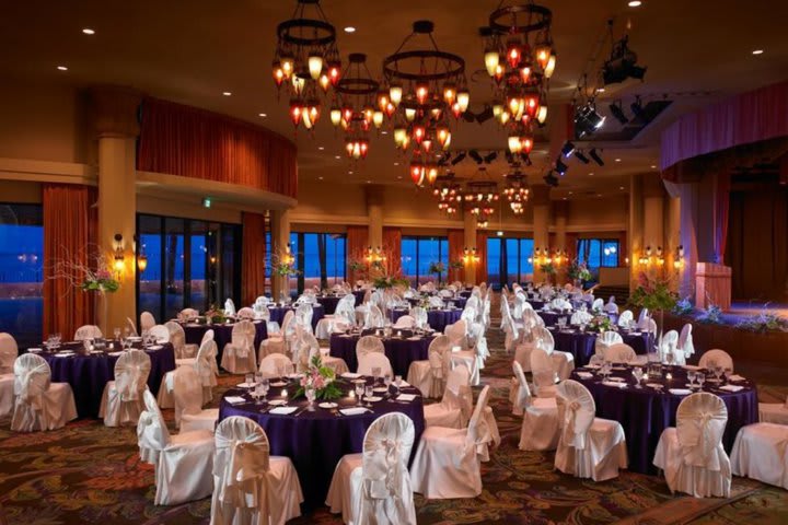 The Royal Hawaiian in Honolulu has conference facilities for 1,500 guests