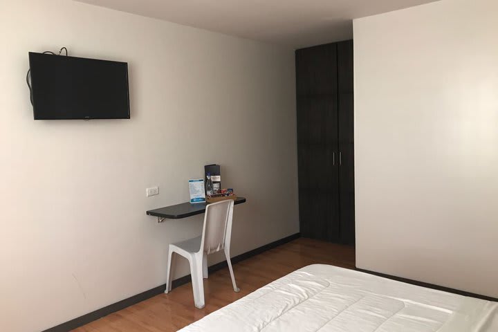 Guest rooms with TV