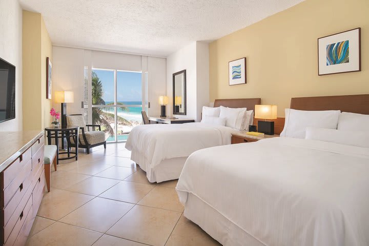 Deluxe guest room with ocean view