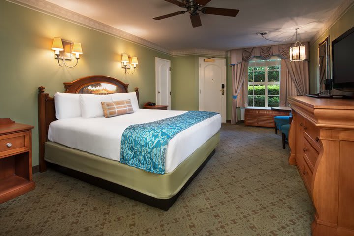 The resort has 2,048 guest rooms