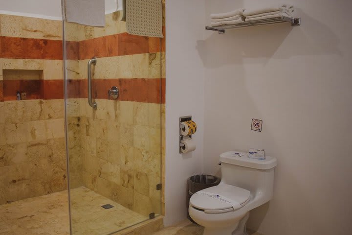 Baño de una habitación ejecutiva