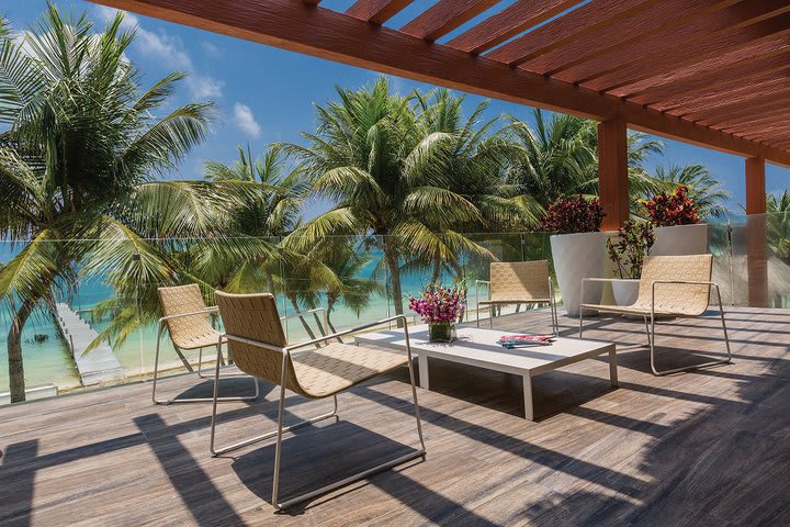 Balcony with ocean view