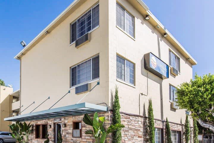 Comfort Inn Near Hollywood Walk of Fame