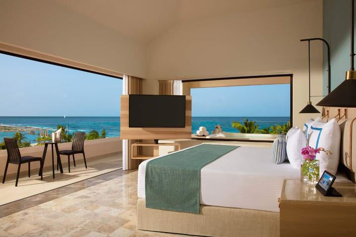 Preferred Club Honeymoon Hot Tub Suite Ocean View - HNKOV