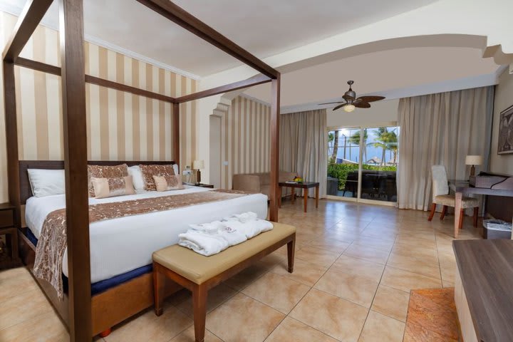 Junior suite con jacuzzi vista al mar - Colonial Club