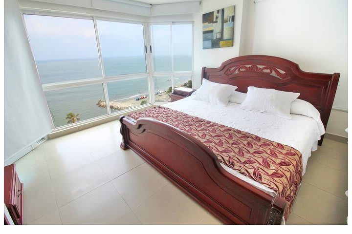 Some bedrooms offer lake view