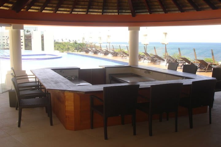 Bar at Pestana Bahia Lodge, hotel in Salvador da Bahia