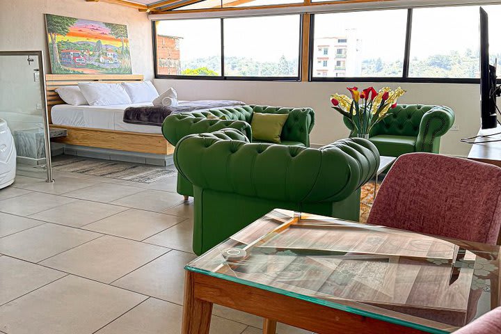 Table and chairs in the suite