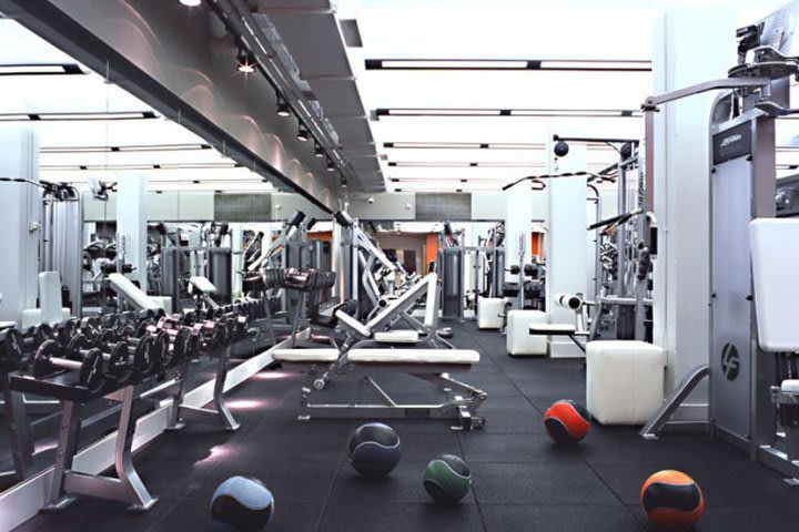 The James Chicago has a fitness center