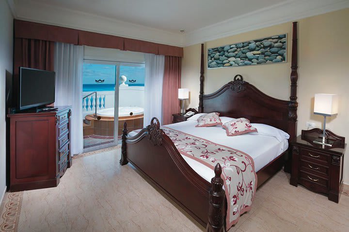 Suite con jacuzzi vista al mar