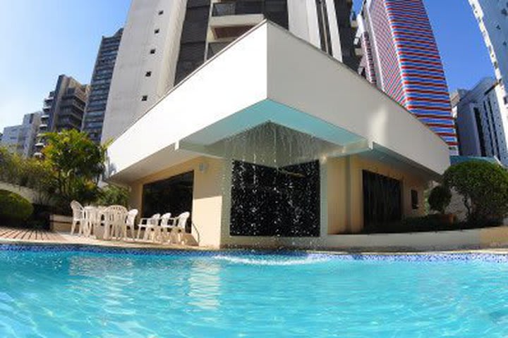 The Flat Fortune Residence hotel in Sao Paulo has a heated pool