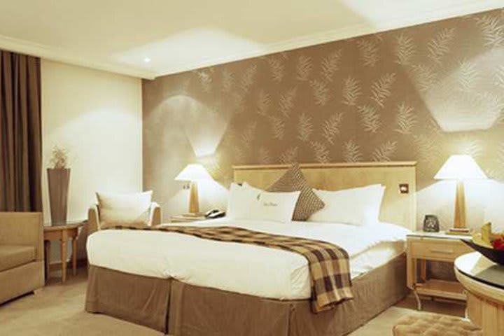 Hay habitaciones amplias en el Courthouse DoubleTree by Hilton Hotel London – Regent Street