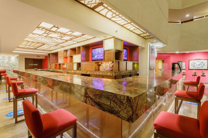 Lobby bar