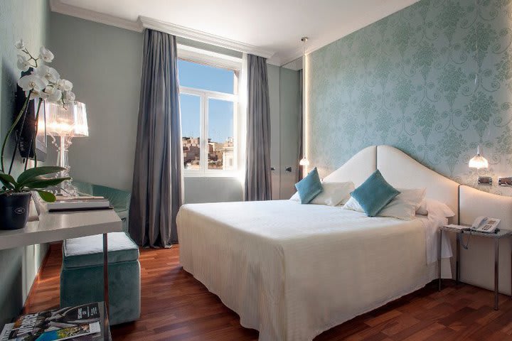 Hotel Bernini Bristol in Rome has 127 guest rooms