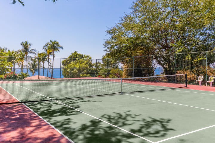 Tennis court