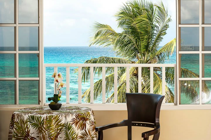 Vista al mar desde una habitación