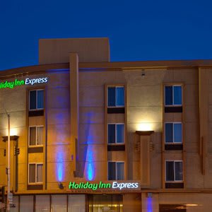 Holiday Inn Express West Los Angeles, an IHG Hotel