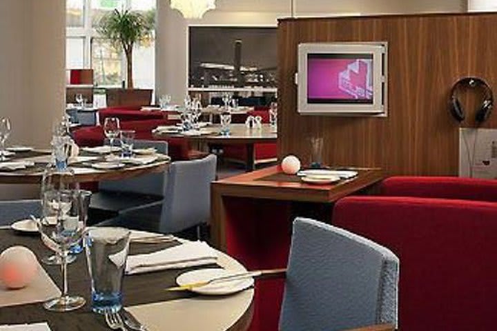 Restaurante de Novotel London City South en la ciudad de Londres