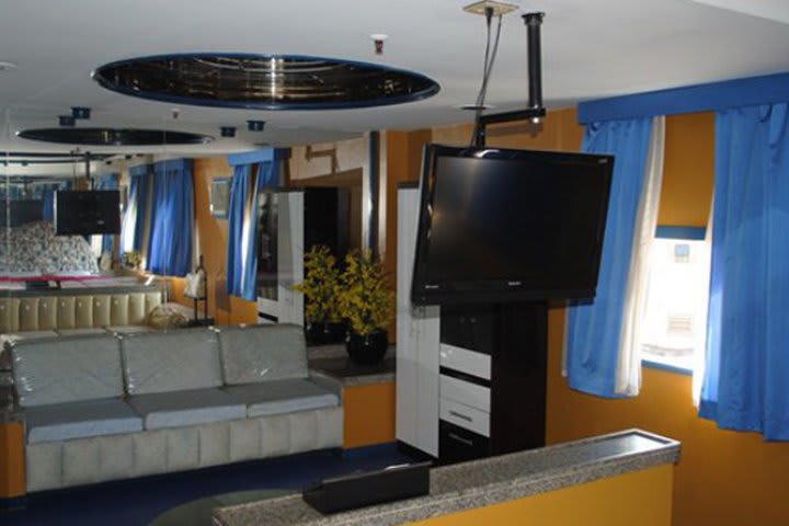 Las habitaciones y suites del Arosa Rio Hotel tienen televisión LCD