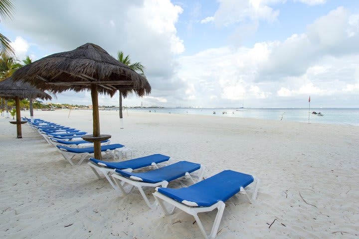 Vista de la playa del hotel