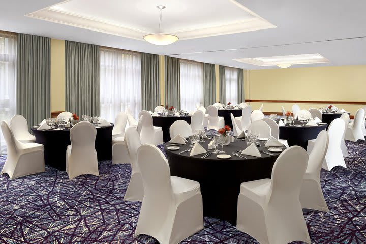 Atlantic Suite meeting room at the Sheraton Skyline London Heathrow business hotel in Hayes