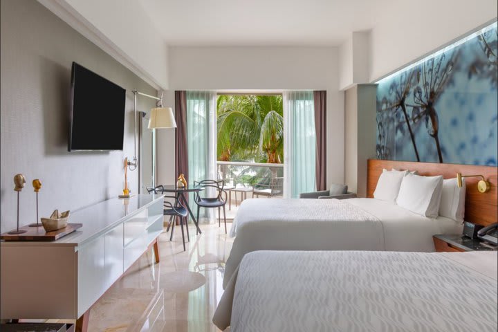Img - Premium Partial Ocean View, 2 Double
