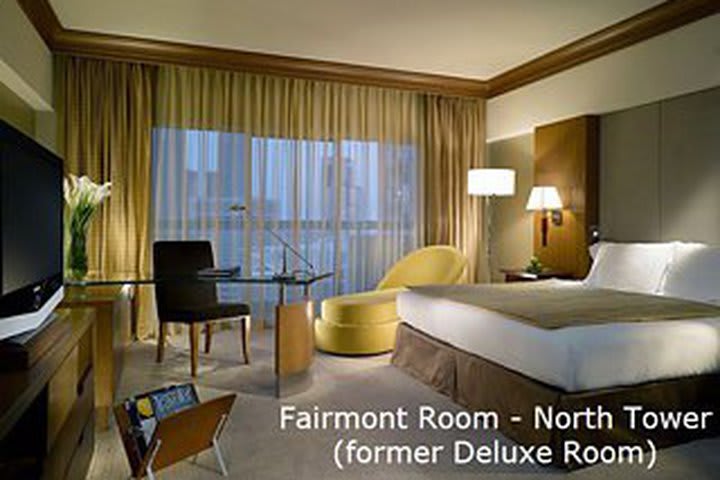 Habitación con vista la ciudad del Fairmont en Singapur