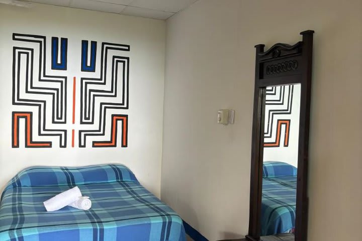 Habitación con una cama